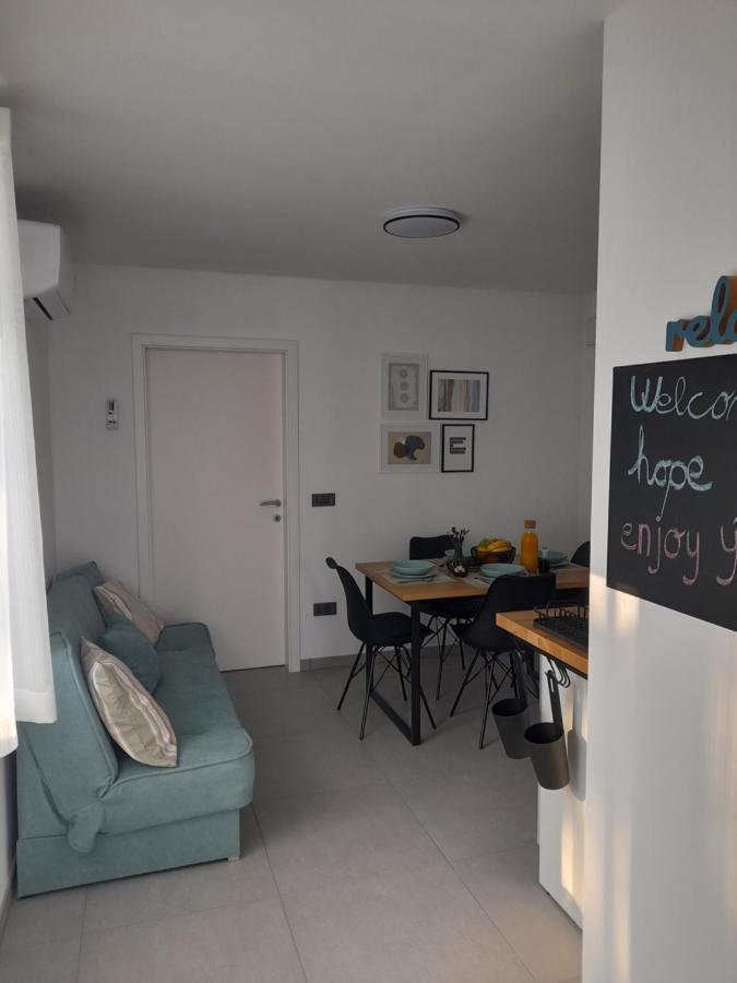 Apartma Relax Prestranek Buitenkant foto